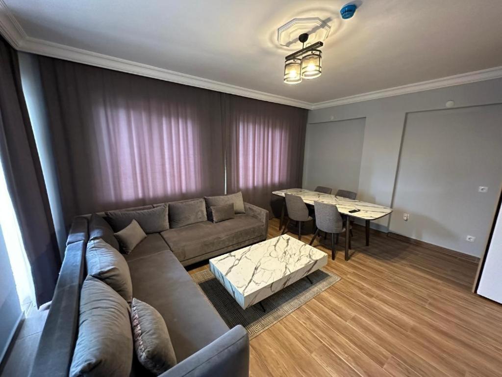 Lara'S Suite أنطاليا المظهر الخارجي الصورة